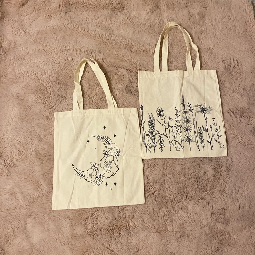 Two pack of floral totes